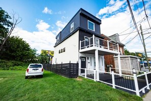 บริเวณภายนอก