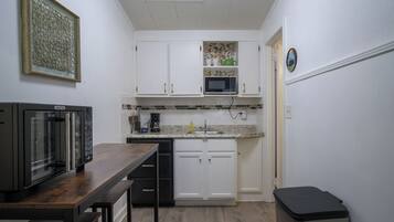 Fridge, microwave, coffee/tea maker, toaster