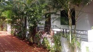 Unclassified image, 2 of 7, button - Hotel ramdev  (Arambol)