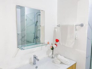 Bathroom - 305-c Nuevo with beautiful pool view. 2 hab. (Dominicus (Bayahibe))
