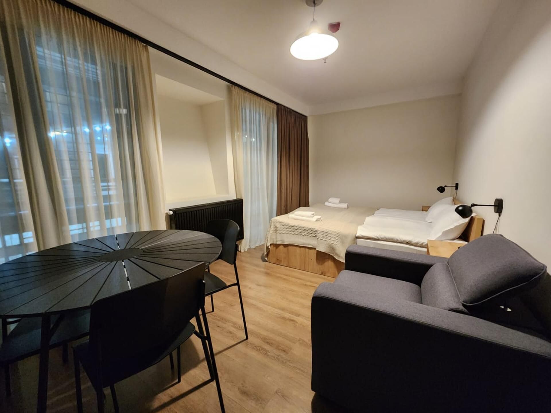 Studio | Kostenloses WLAN, Bettwäsche