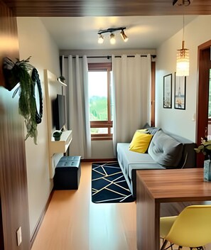 Basic Apartment | Living area