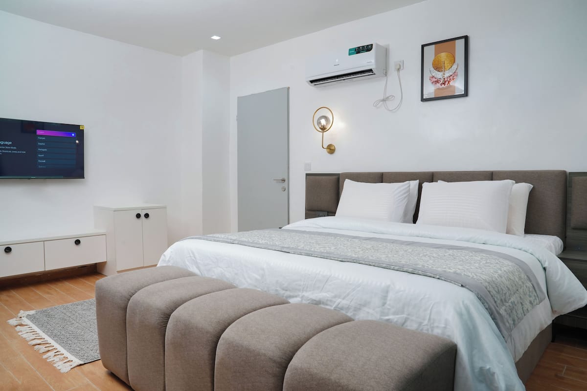 Kamer, 1 tweepersoonsbed, niet-roken, privébadkamer | Een bureau, een laptopwerkplek, gratis wifi