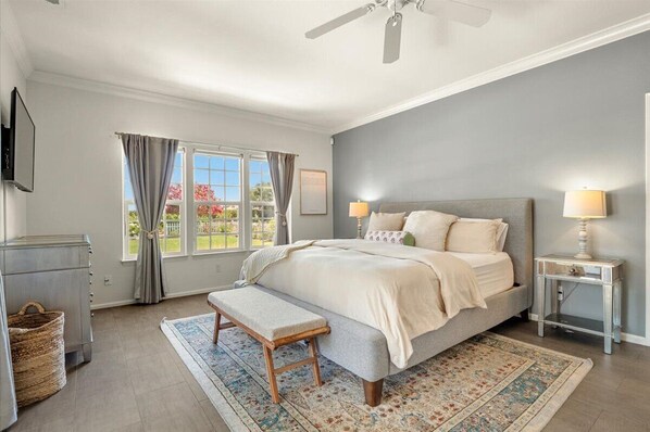 3 bedrooms, desk, travel cot, free WiFi