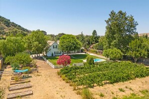 Exterior - Heated pool, walk to restaurants! (Los Alamos)