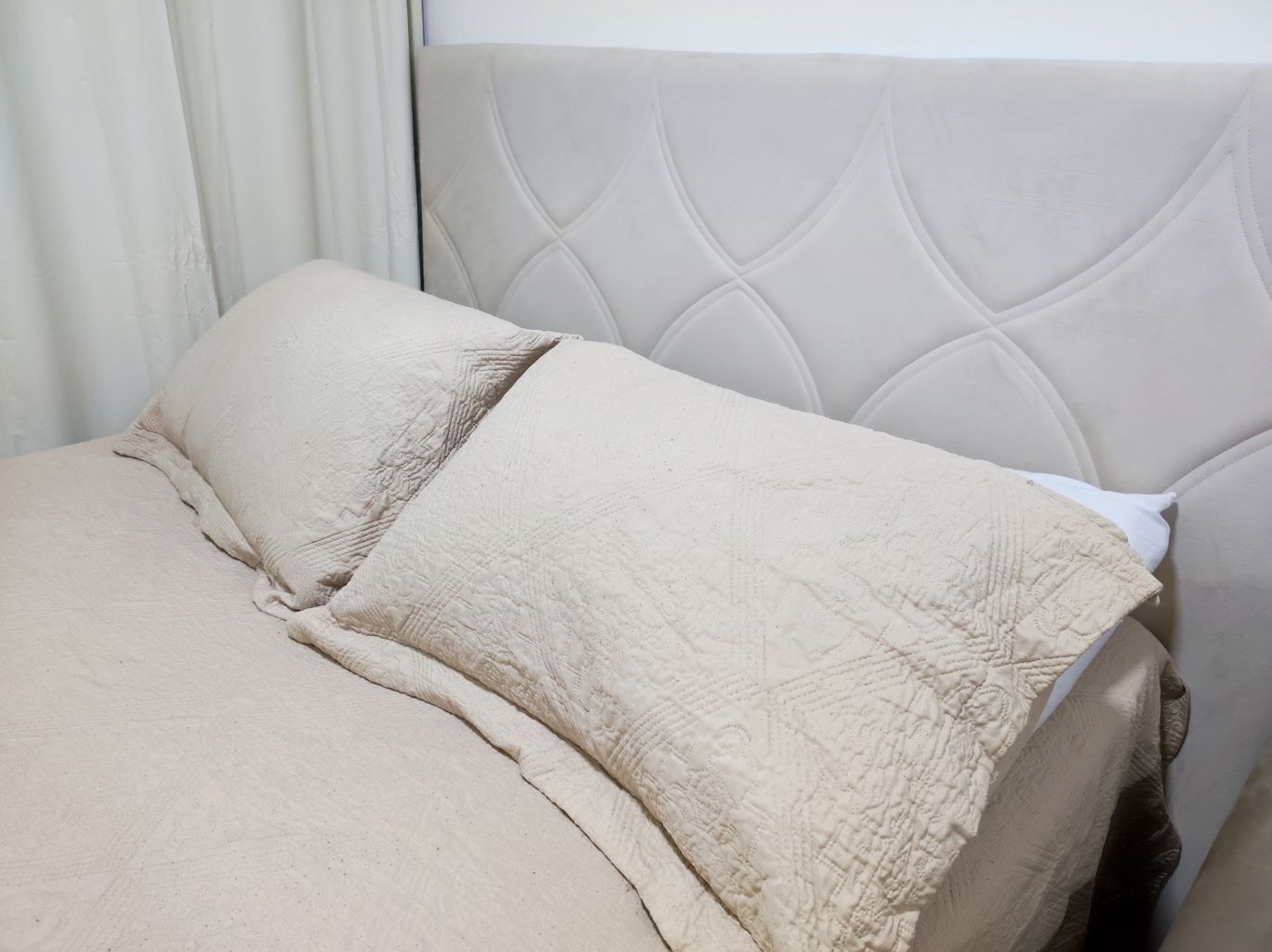 1 habitación, espacio para trabajar con laptop y wifi gratis 