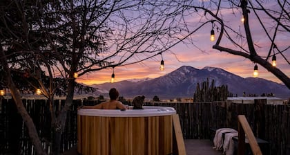 Oasis Escondido / Stunning Views / Spa / Firepit / Location / Private!