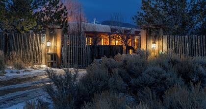 Oasis Escondido / Stunning Views / Spa / Firepit / Location / Private!