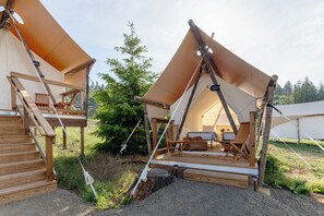 Sengetøy av topp kvalitet og barnesenger (inkludert)