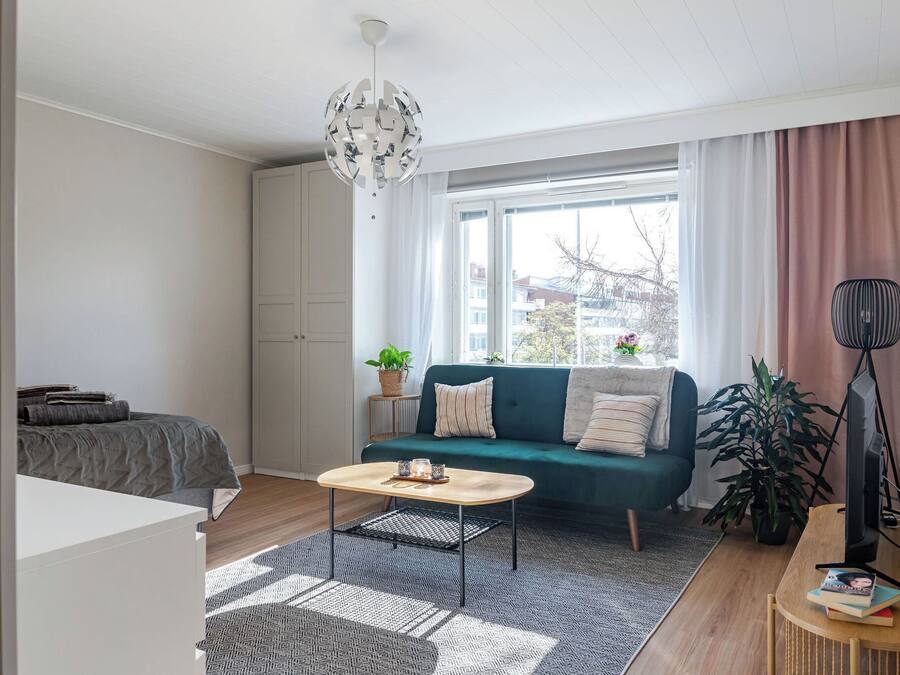 Decoración personalizada, muebles diferentes y cortinas blackout