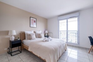 1 chambre, fer et planche à repasser, Wi-Fi gratuit, draps fournis