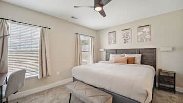 3 bedrooms, desk, laptop workspace, blackout drapes