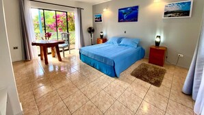 Comfort Double Room, Garden View - Kahina Lodge (Hanga Roa)