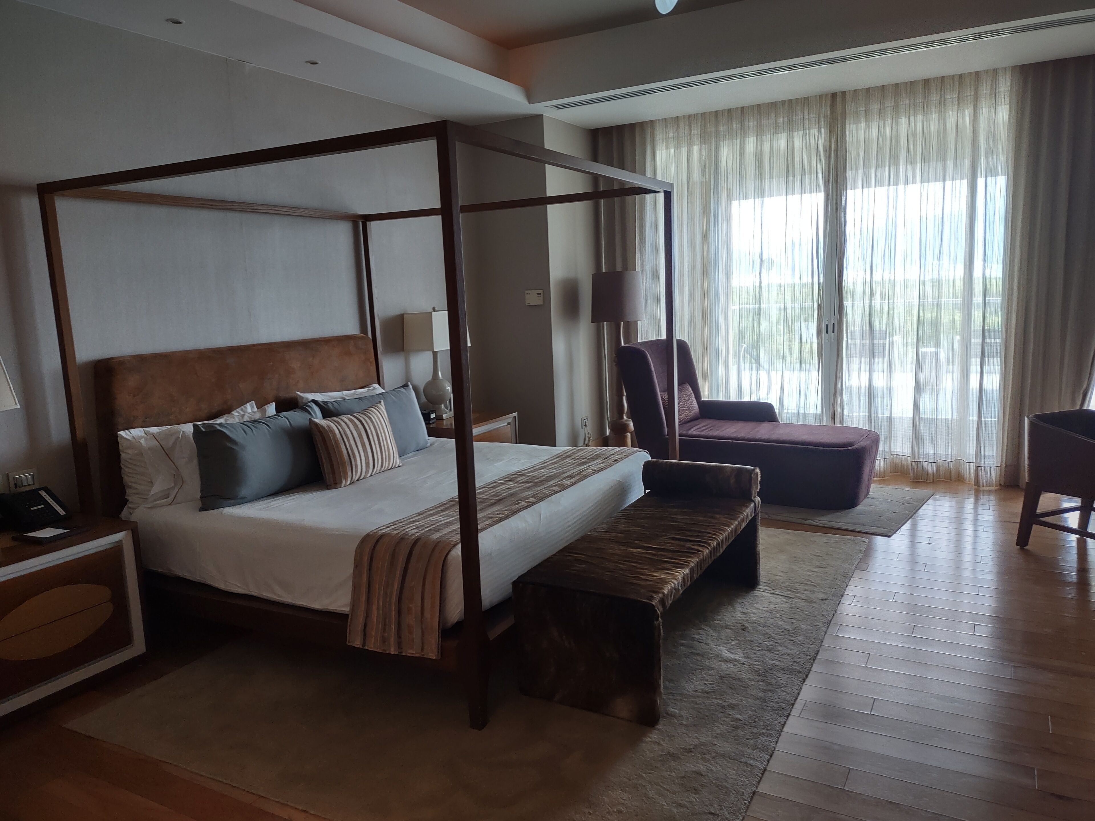 4 makuuhuonetta, silitysrauta/-lauta, Wi-Fi, vuodevaatteet