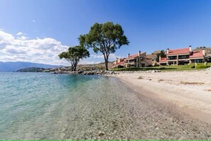 Sun-loungers