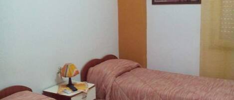 Classic-Doppel- oder -Zweibettzimmer, Blick auf den Innenhof