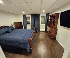 4 bedrooms, iron/ironing board, WiFi, bed sheets - Enjoy easy access to this  4 Bedroom smart home in downtown Hazleton PA.   (Hazleton)