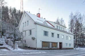 Mặt tiền nơi lưu trú