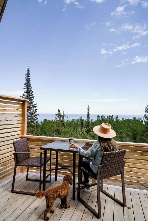 تناول الطعام بالخارج