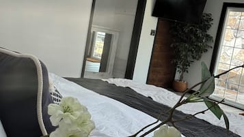 2 Schlafzimmer, BĂŒgeleisen/BĂŒgelbrett, WLAN, BettwĂ€sche