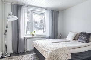 Comfort Apartment | 1 bedroom, premium bedding, blackout drapes, iron/ironing board