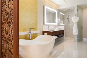 Shower, hair dryer, bidet, towels - Jan 30 2025-Feb 6 2025 Stay at Cabo's Newest OceanFront property with Lazy River (San José del Cabo)