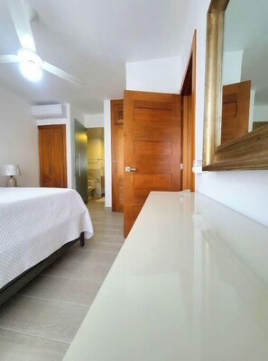 1 bedroom, WiFi, bed sheets - 421-1 New and elegant with magnificent terrace. (Bayahibe)