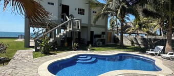 breath taken ocean views,  just 25 minutes away  from the airport. 