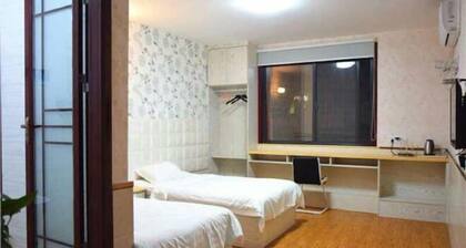 Haoyijia Express Hotel (Tongling People's Hospital)