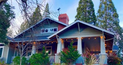 Cowgirl Craftsman - Private Suite Upstairs - 2 blocks Historic Downtown J'ville