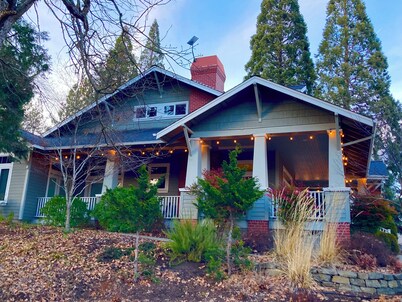 Cowgirl Craftsman - Private King Suite Upstairs -  Historic Downtown J'ville