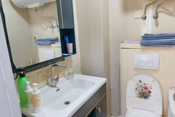 Room - Shenyang Beiyi Road Night Rose Wanda Apartment (Shenyang)