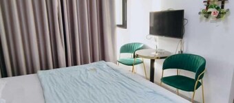 Shenyang Beiyi Road Night Rose Wanda Apartment