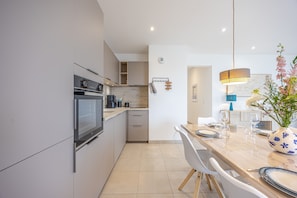 Fridge, microwave, oven, dishwasher