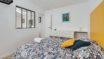 1 chambre, fer et planche Ă repasser, Wi-Fi gratuit, draps fournis