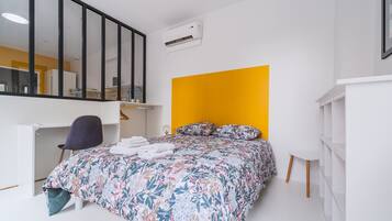 1 bedroom, free WiFi, bed sheets