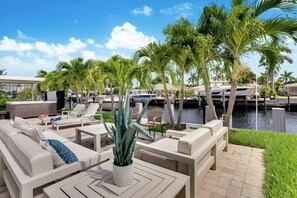 Terrace/patio - Waterfront Home with Pool, and Hot Tub (Pompano Beach)