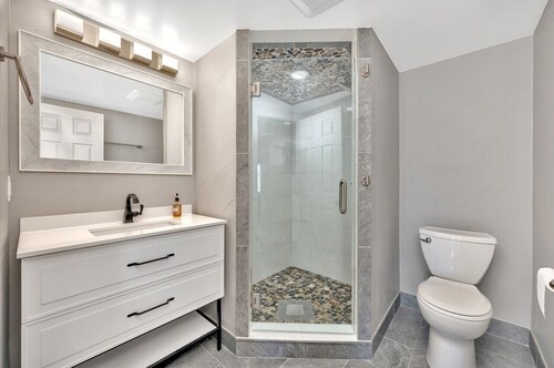 Downtown TC Two Unit Retreat on the Water - Sleeps 10