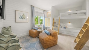 5 Schlafzimmer, Schreibtisch, BĂŒgeleisen/BĂŒgelbrett, kostenloses WLAN