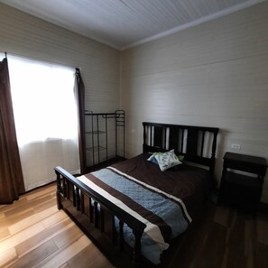 2 chambres, bureau, fer et planche à repasser, Wi-Fi