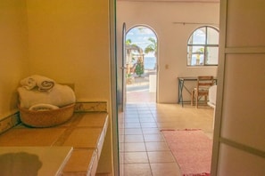Laptop workspace, free WiFi, bed sheets