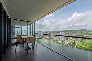 Dining - Spectacular Ocean View and Historic Center 2BR (Cartagena de Indias)