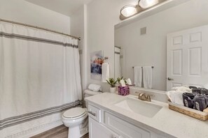 Apartment | Badezimmer