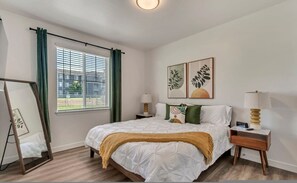 Apartment - 1st Fl King Beds Pool Garage - Near AFB (Clearfield)