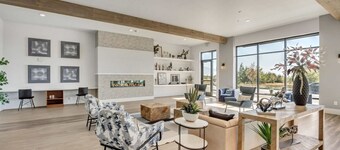 C406 แอท เดอะ ไฮท์ บาย CDH