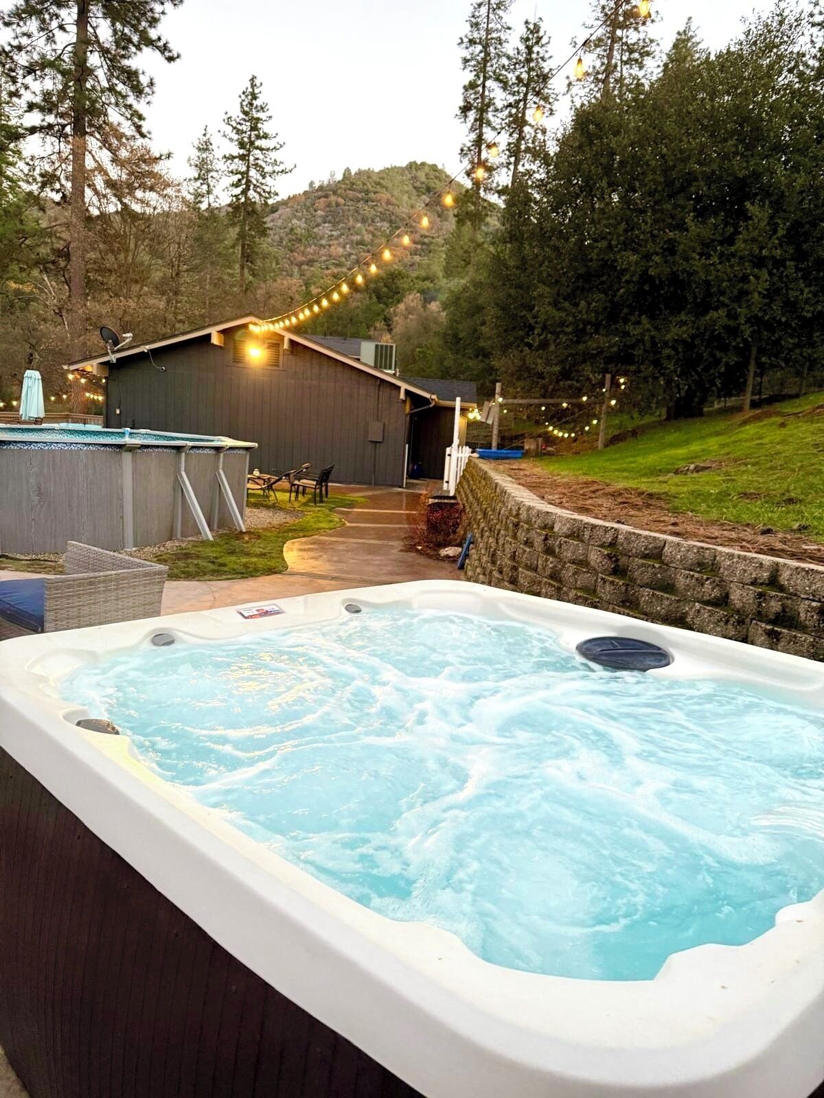 Bain à remous extérieur