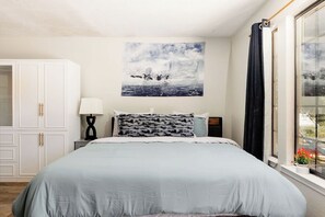 4 bedrooms, iron/ironing board, travel crib, free WiFi