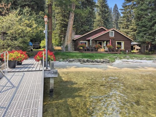 McCall Lakefront Cabin with Sandy Beach|Boat Slip