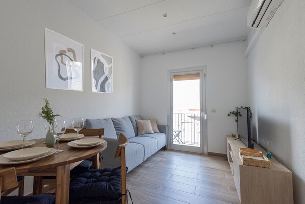 Living area - Apartamento Acogedor y Tranquilo Vistas Montaña (La Rodonella)