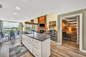 TV, books - Live, Love, Lake- Condo at Bernard`s Landing with community pool, beach and tennis courts. (Moneta)